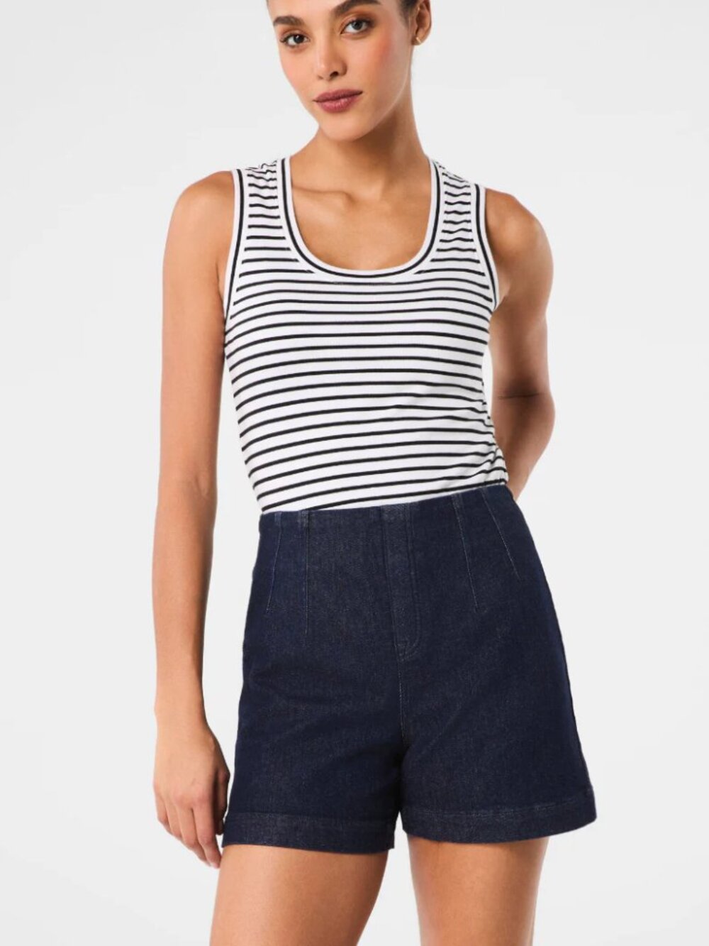 SPANXshape™ Original EveryWear Zero Waistband Jean Shorts, 5" Size Small New NWT